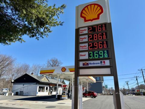 Tiny photo for 711 Rubber Avenue, Naugatuck, CT 06770 (MLS # 24116422)