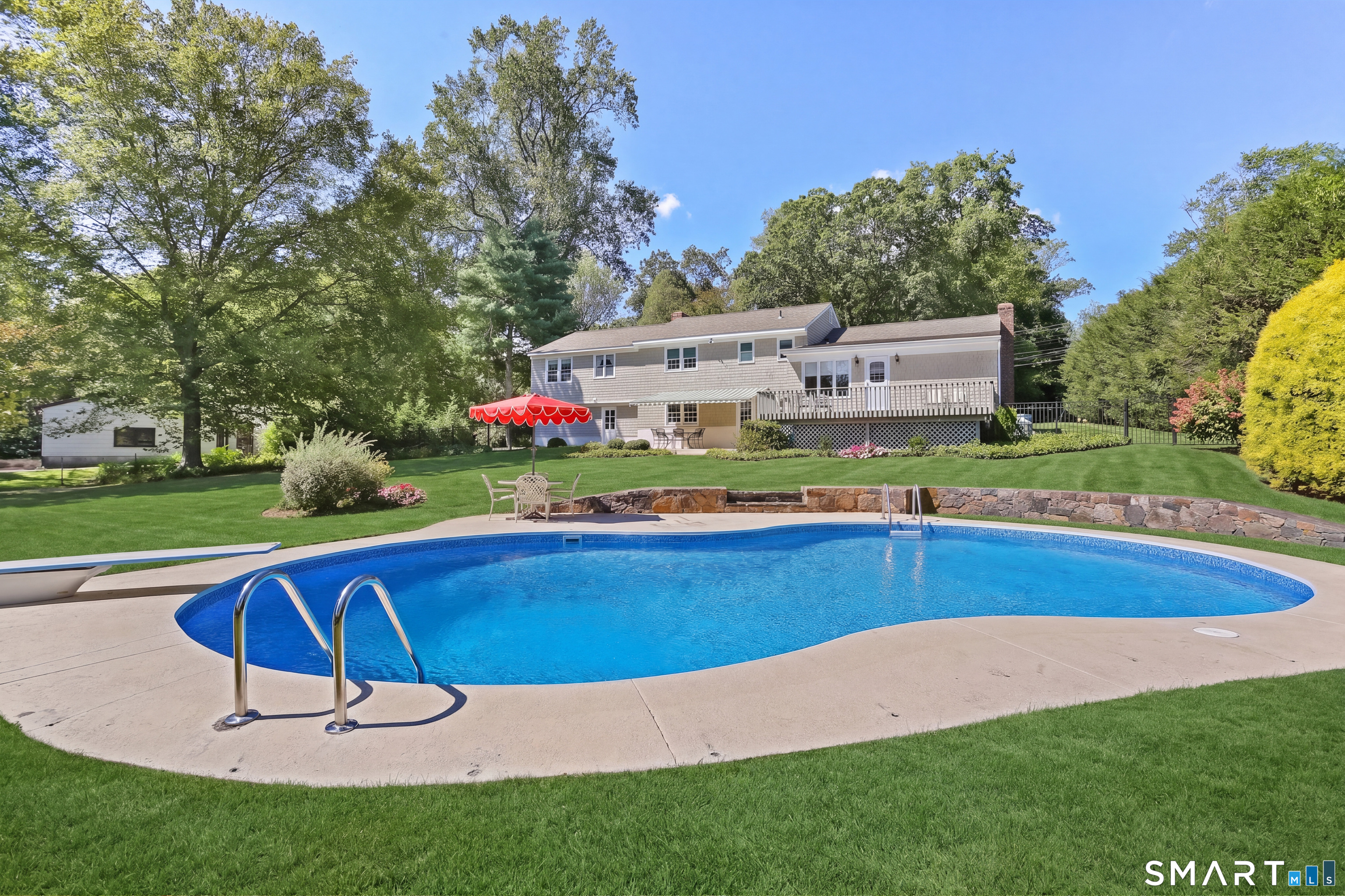 208 Thornridge Drive