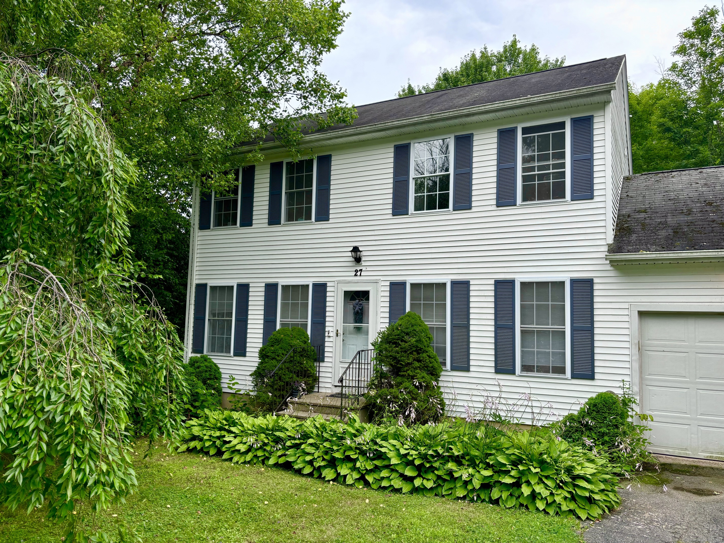 Property for Sale at 27 Thomas Street, Torrington, Connecticut - Bedrooms: 3 
Bathrooms: 2 
Rooms: 6  - $264,900