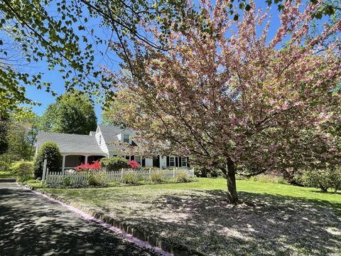 A home in New Canaan