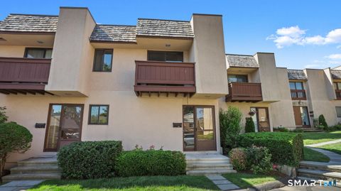 135 Courtland Avenue APT 13 Stamford CT 06902