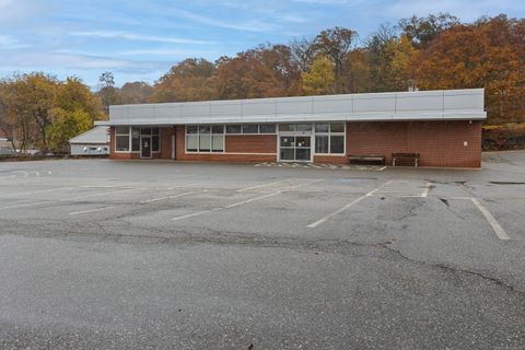 6 South Main Street Putnam CT 06260