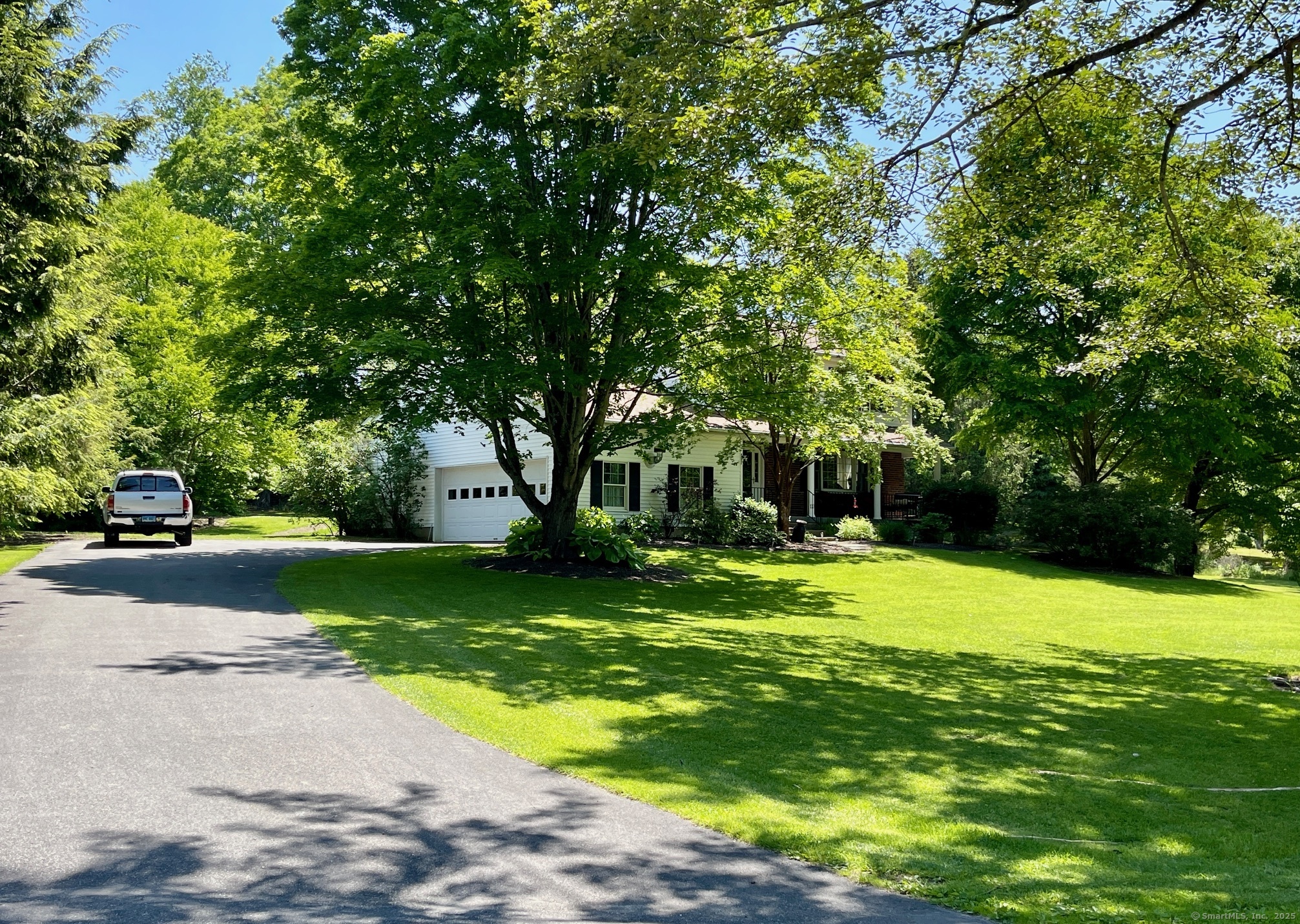 2 Tamshell Drive
