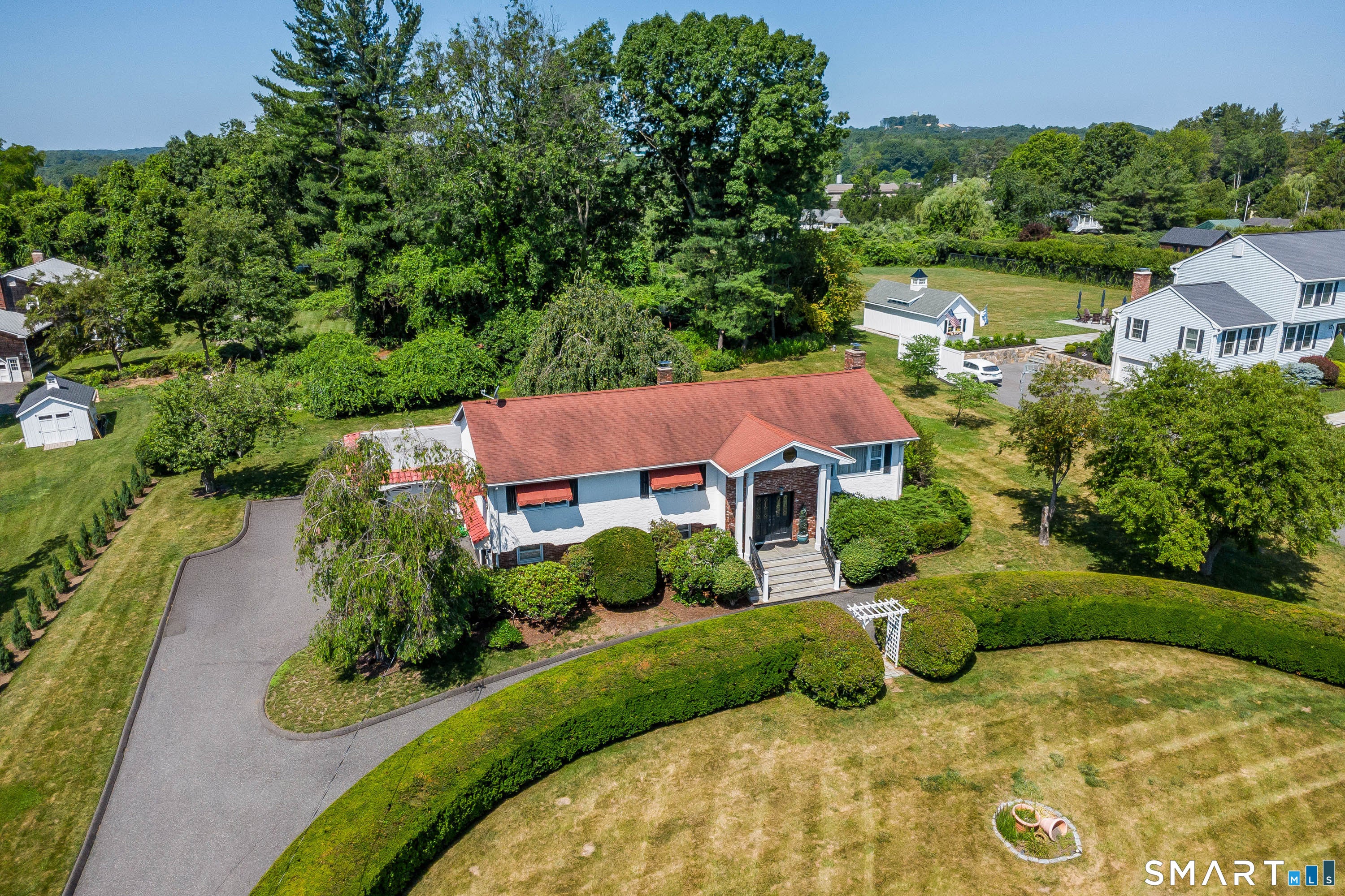 10 Rolf Drive