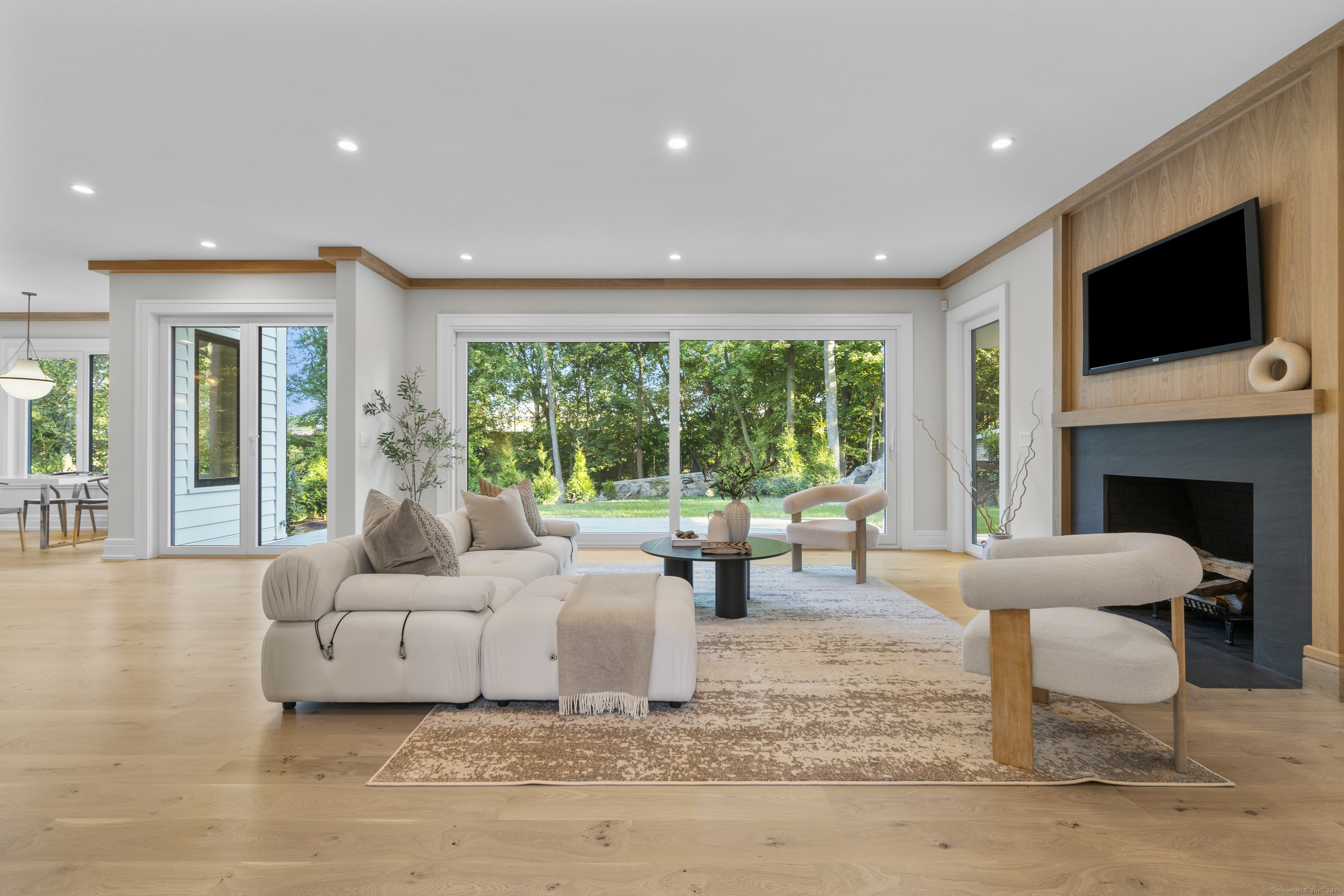 Darien, Connecticut 06820, United States, 5 Bedrooms Bedrooms, ,5 BathroomsBathrooms,Residential,Active,235485