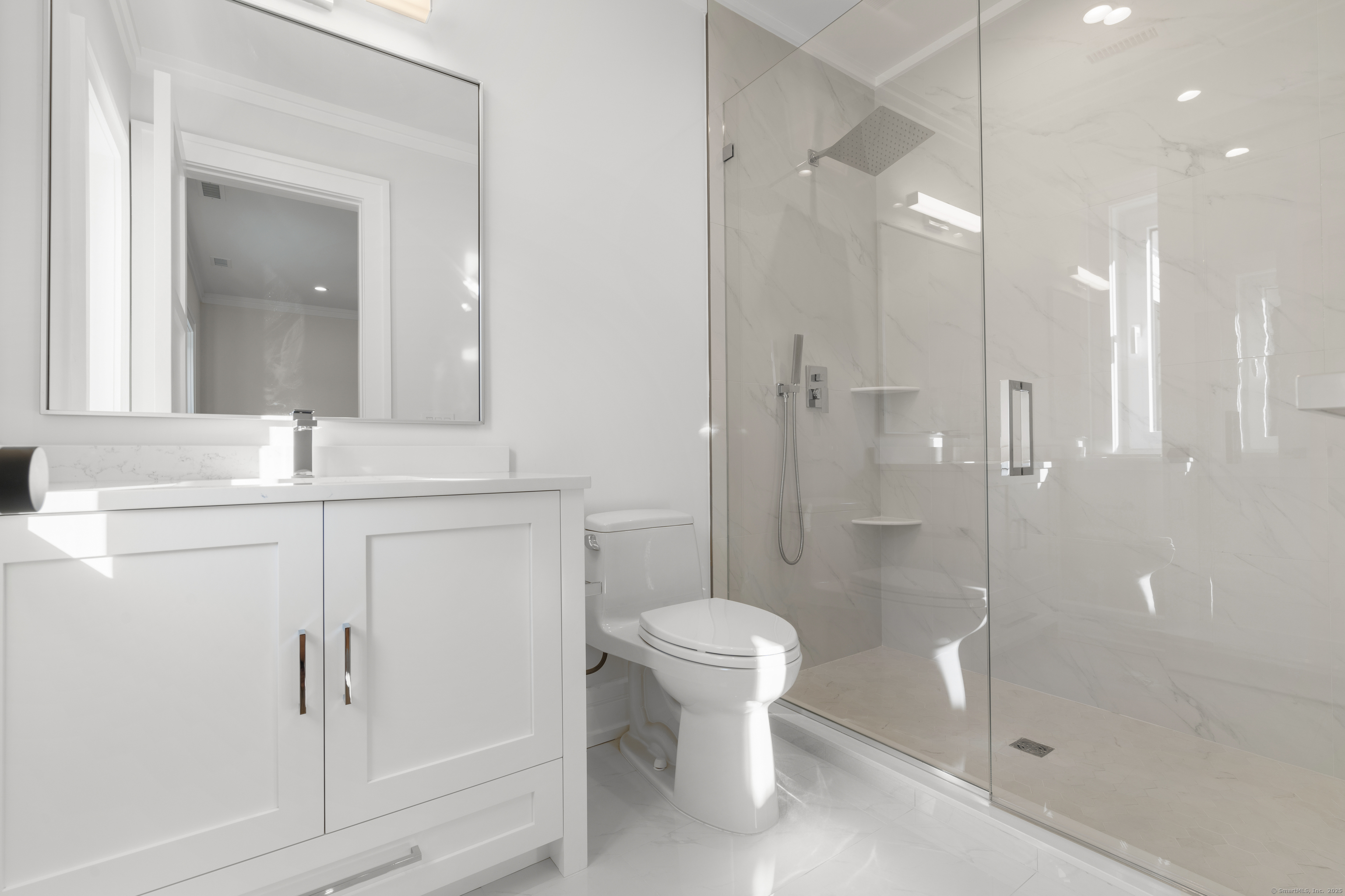 Darien, Connecticut 06820, United States, 5 Bedrooms Bedrooms, ,5 BathroomsBathrooms,Residential,Active,235485