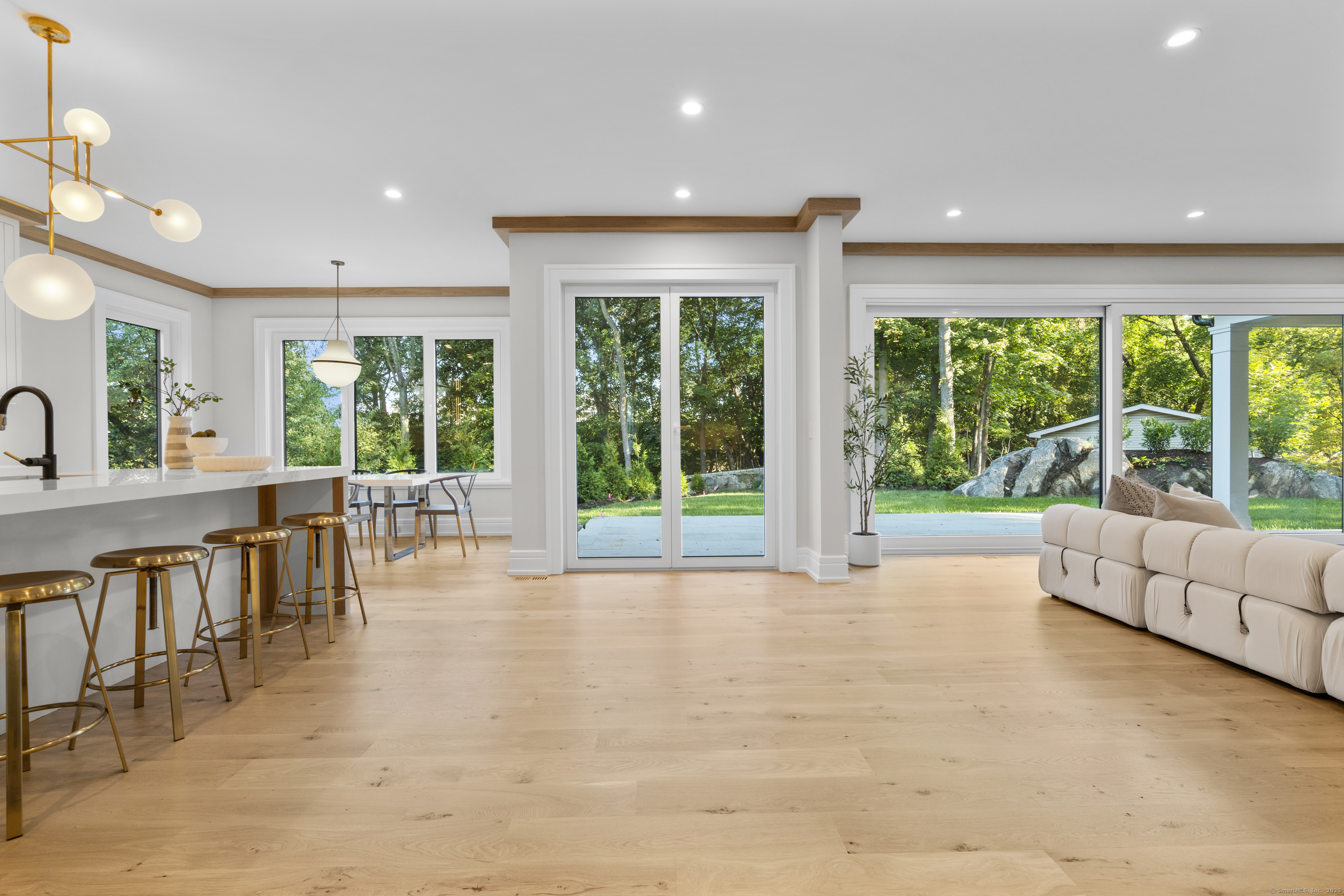 Darien, Connecticut 06820, United States, 5 Bedrooms Bedrooms, ,5 BathroomsBathrooms,Residential,Active,235485