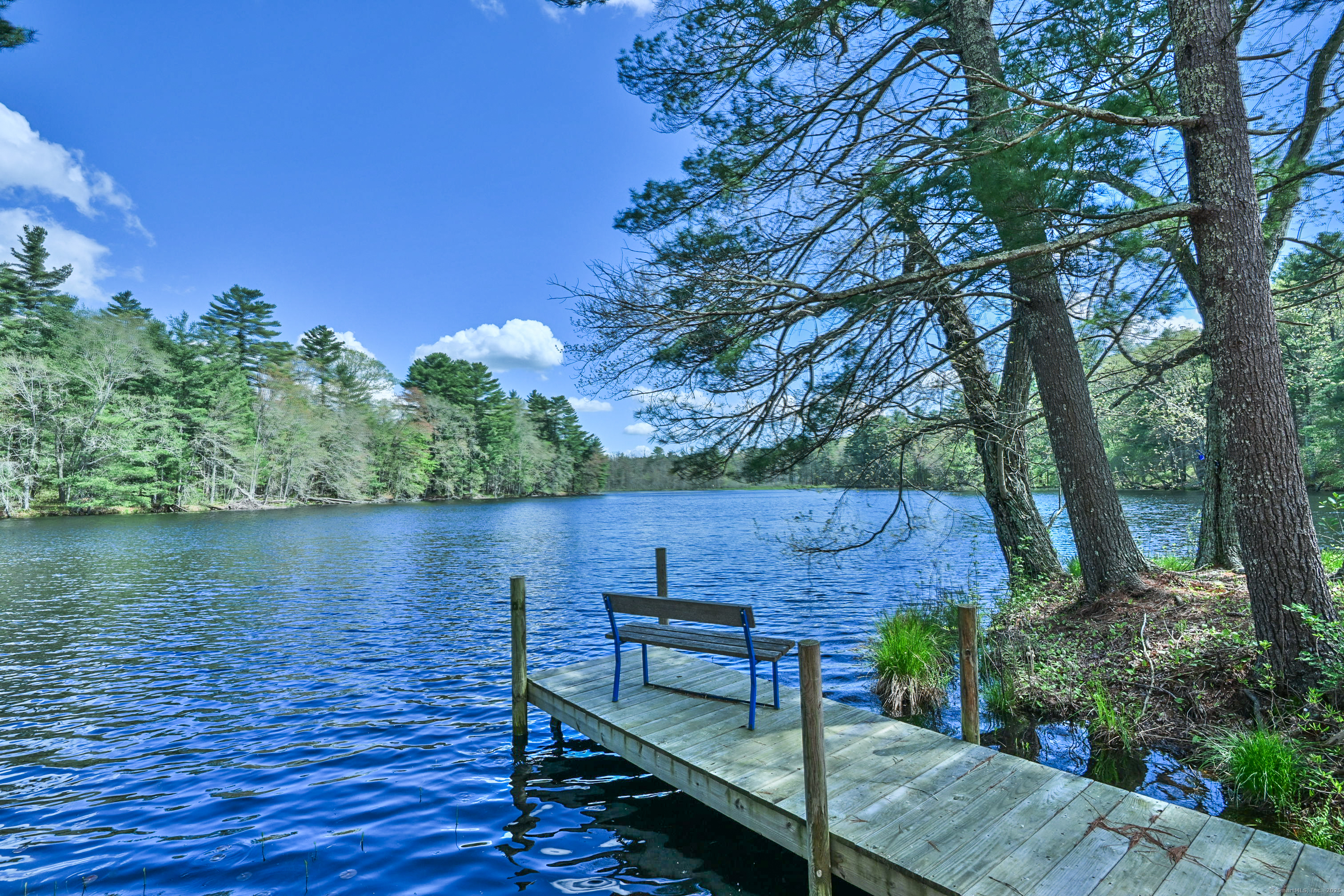 641 5 Mile River Road