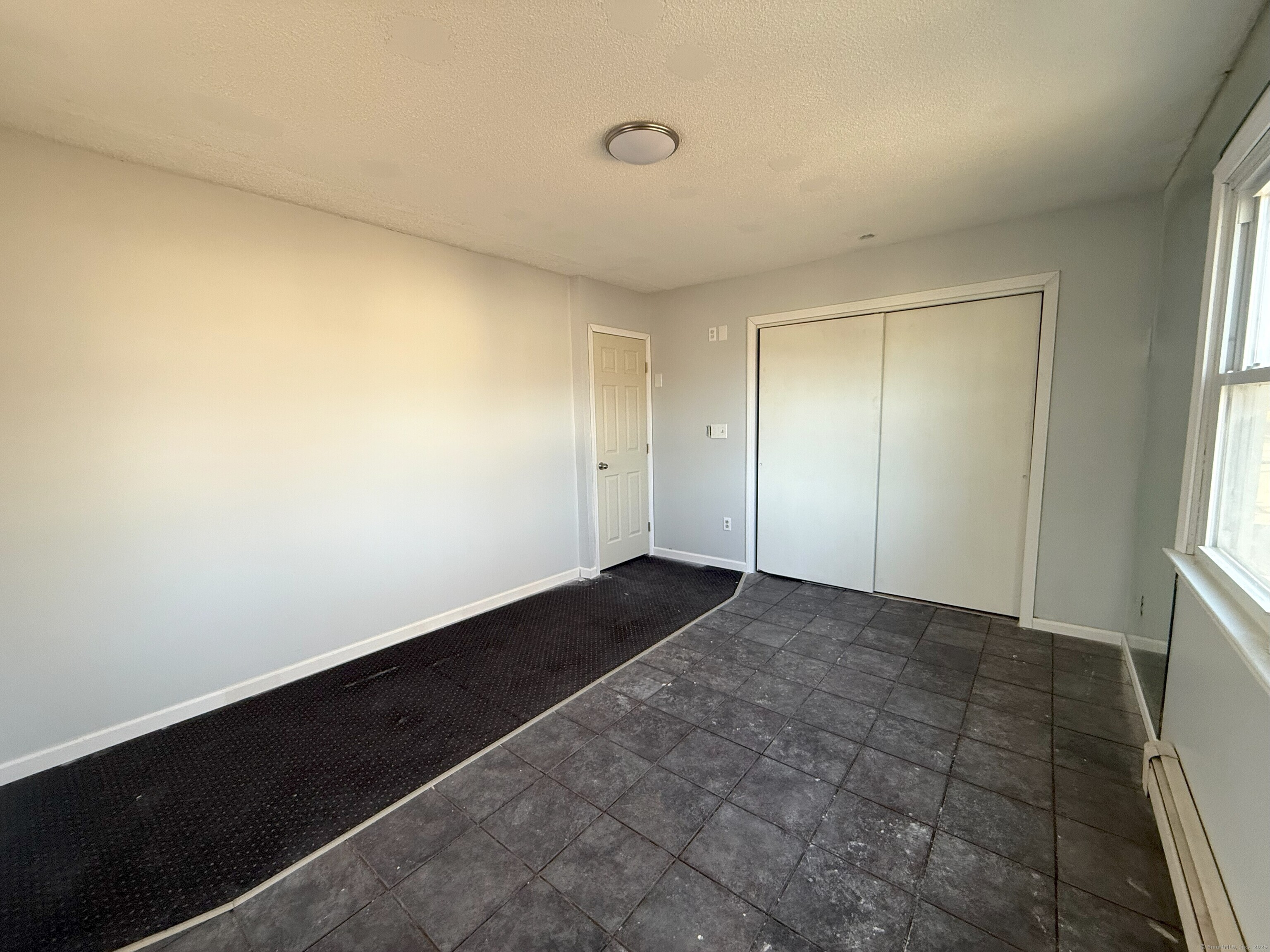 385 Pond Street, Bridgeport, Connecticut image 17