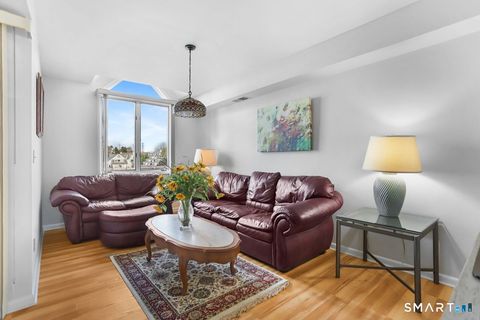 Tiny photo for 622 Popes Island Road #622, Milford, CT 06461 (MLS # 24146192)