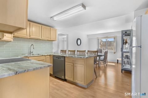 Tiny photo for 622 Popes Island Road #622, Milford, CT 06461 (MLS # 24146192)