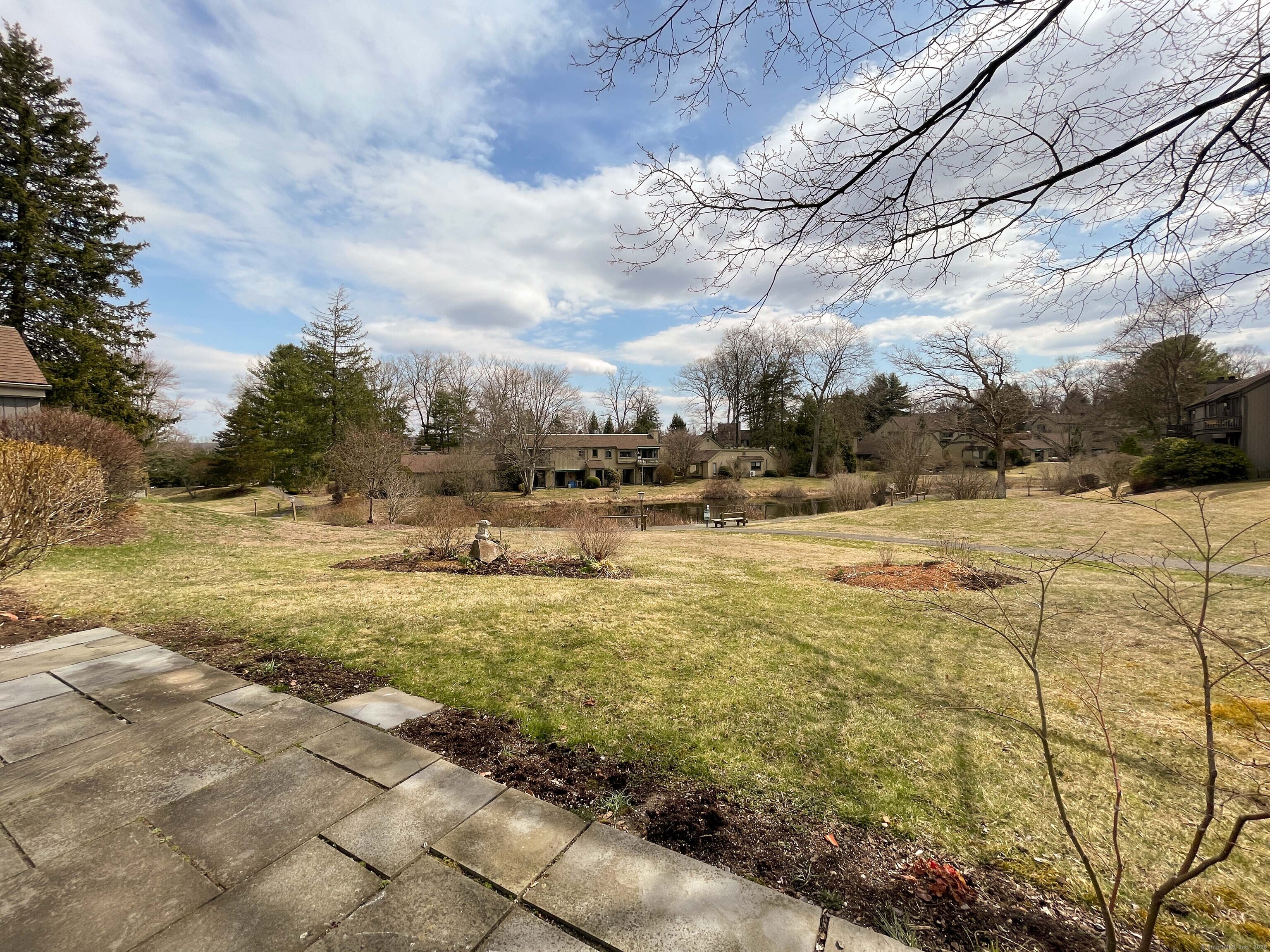 389 Heritage Village #A, Southbury, Connecticut image 2