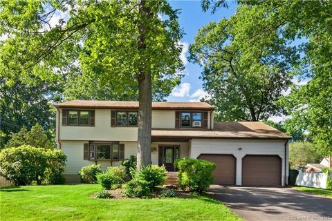 252 Woodmont Drive East Hartford CT 06118