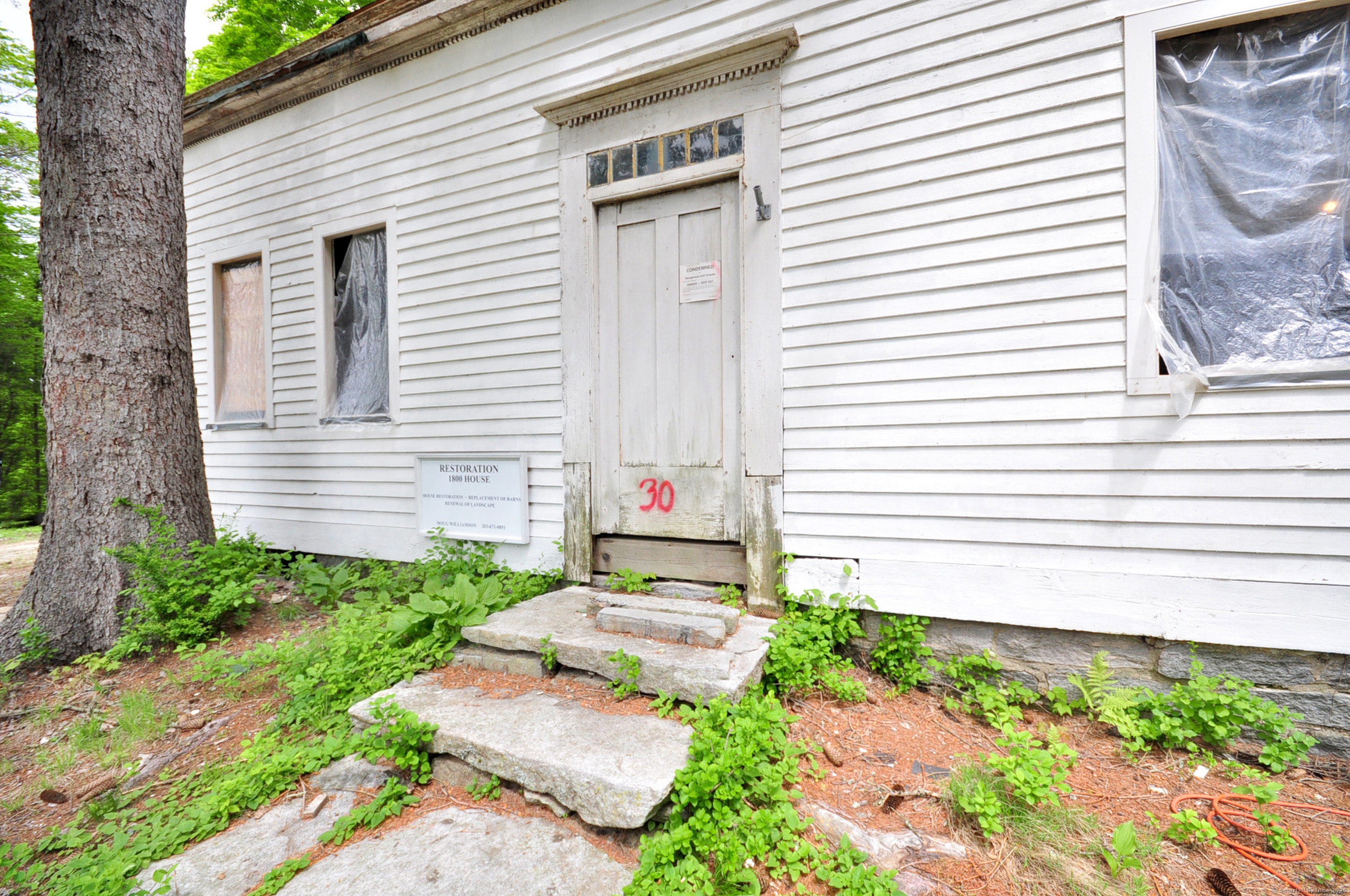 30 Chestnut Hill Road