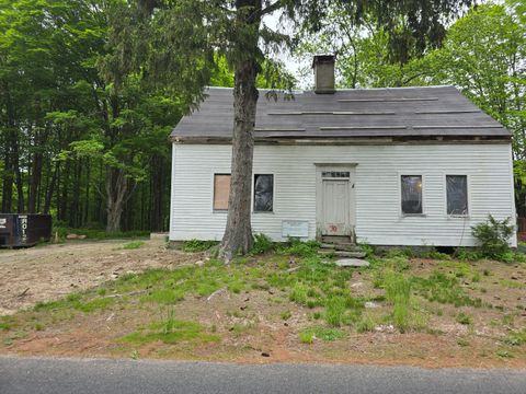 MLS: 24096243
