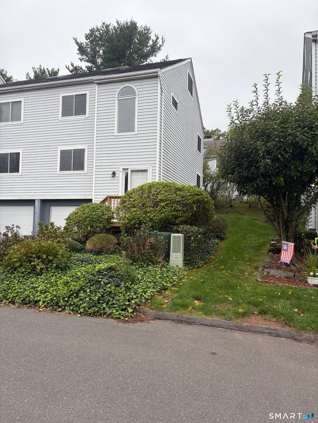 Photo of 11 Wynwood Drive #11, Cromwell, CT 06416 (MLS # 24206304)