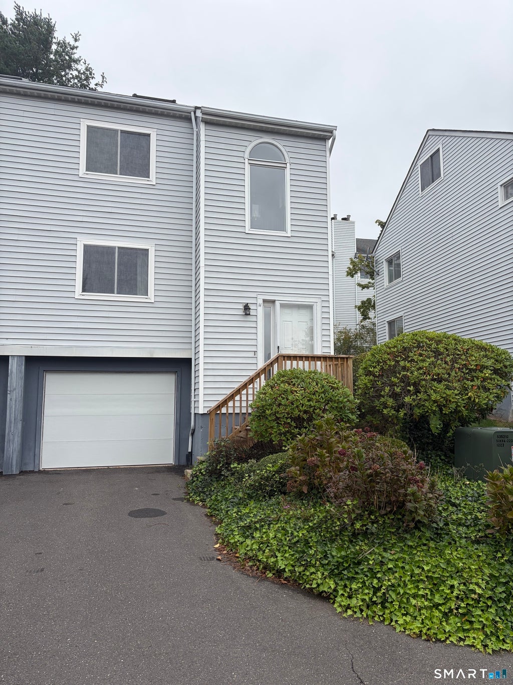 Photo of 11 Wynwood Drive #11, Cromwell, CT 06416 (MLS # 24206304)