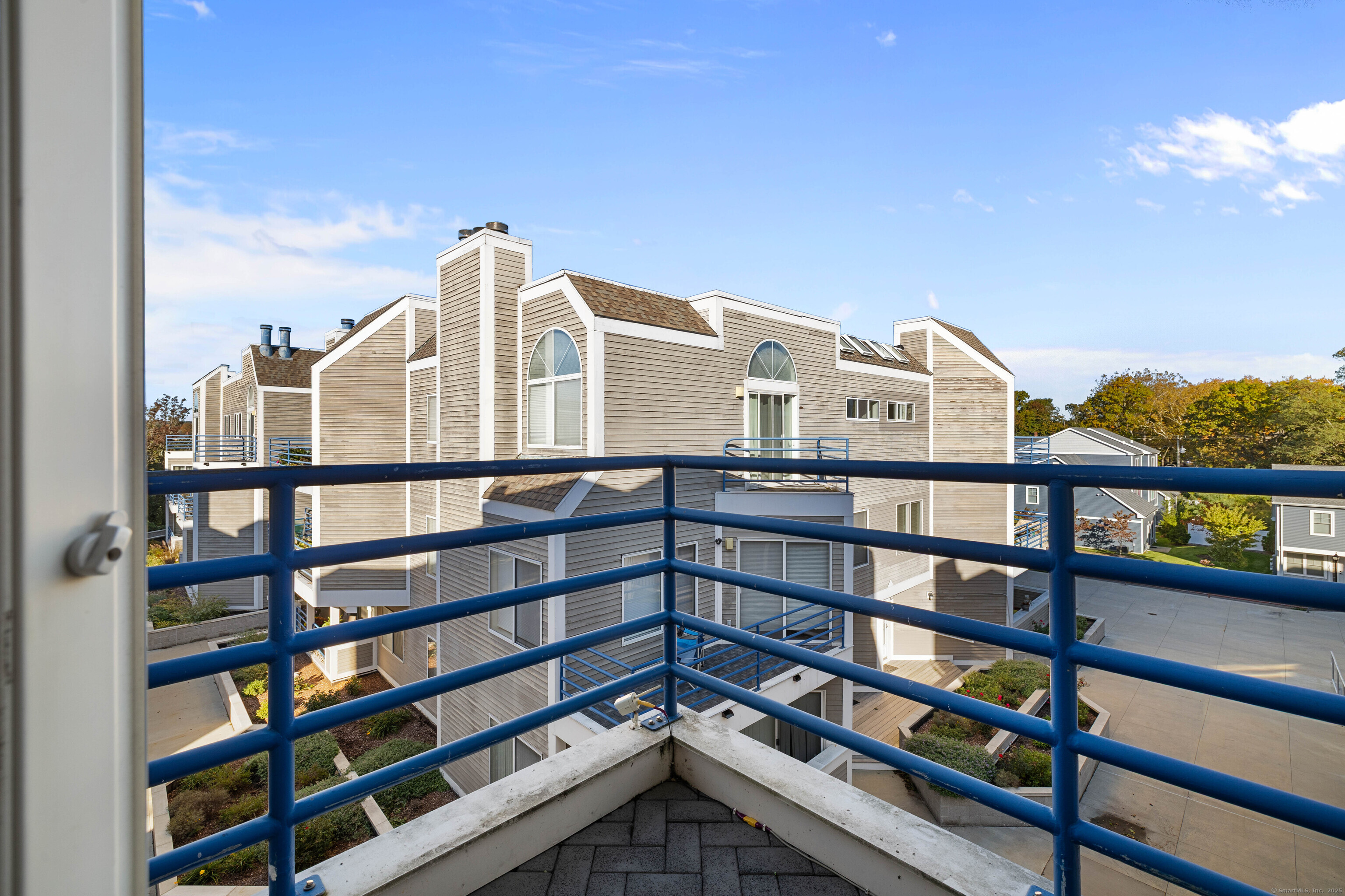 117 Harbour Close C-117