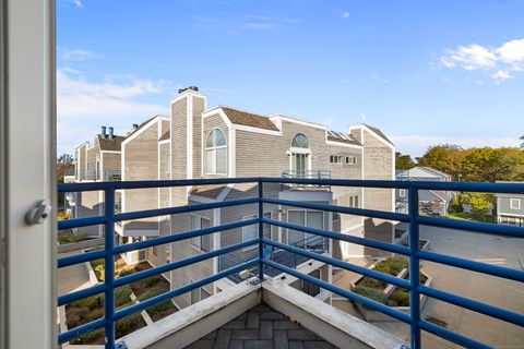 Tiny photo for 117 Harbour Close #C-117, New Haven, CT 06519 (MLS # 24132758)