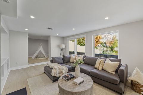 Tiny photo for 122 Brook Run Lane, Stamford, CT 06905 (MLS # 24136360)