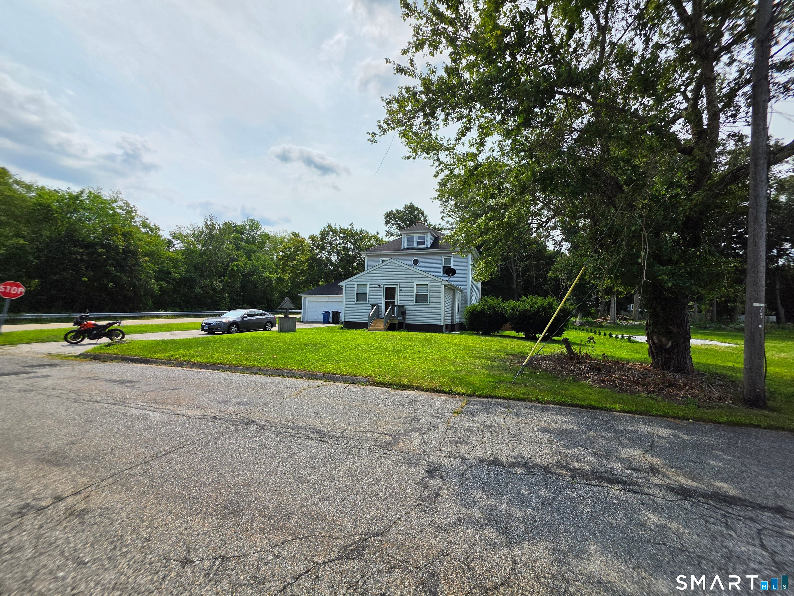 85 Robertson Avenue