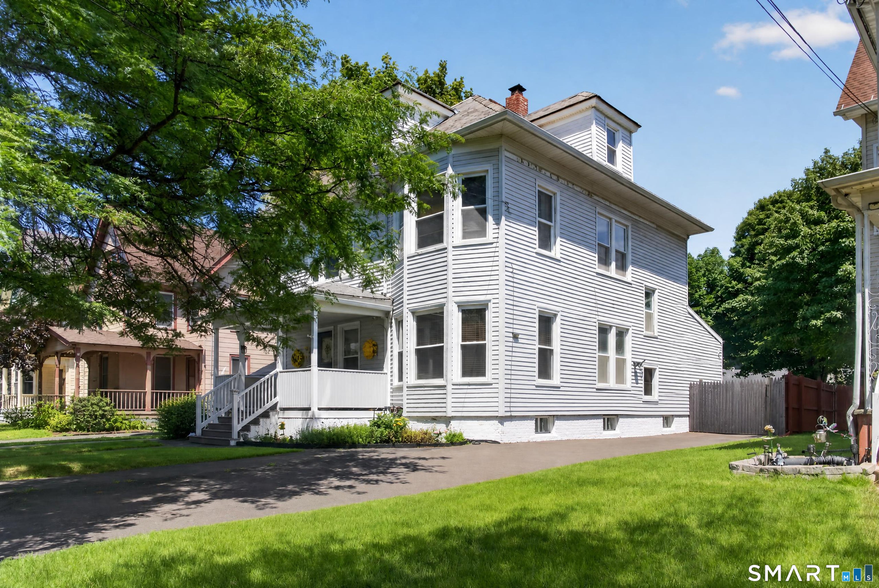 463 Washington Avenue