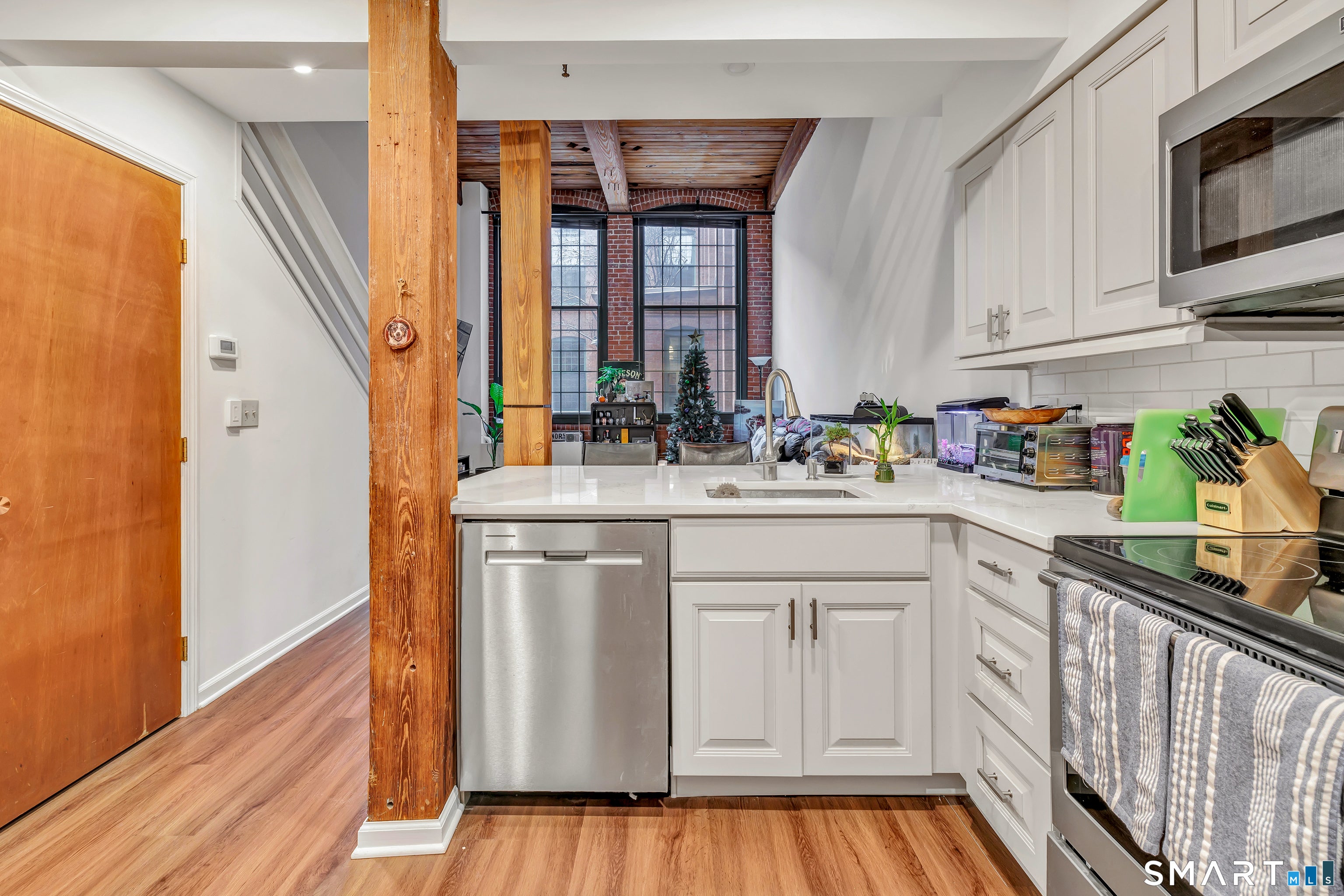 25 Grand Street 105