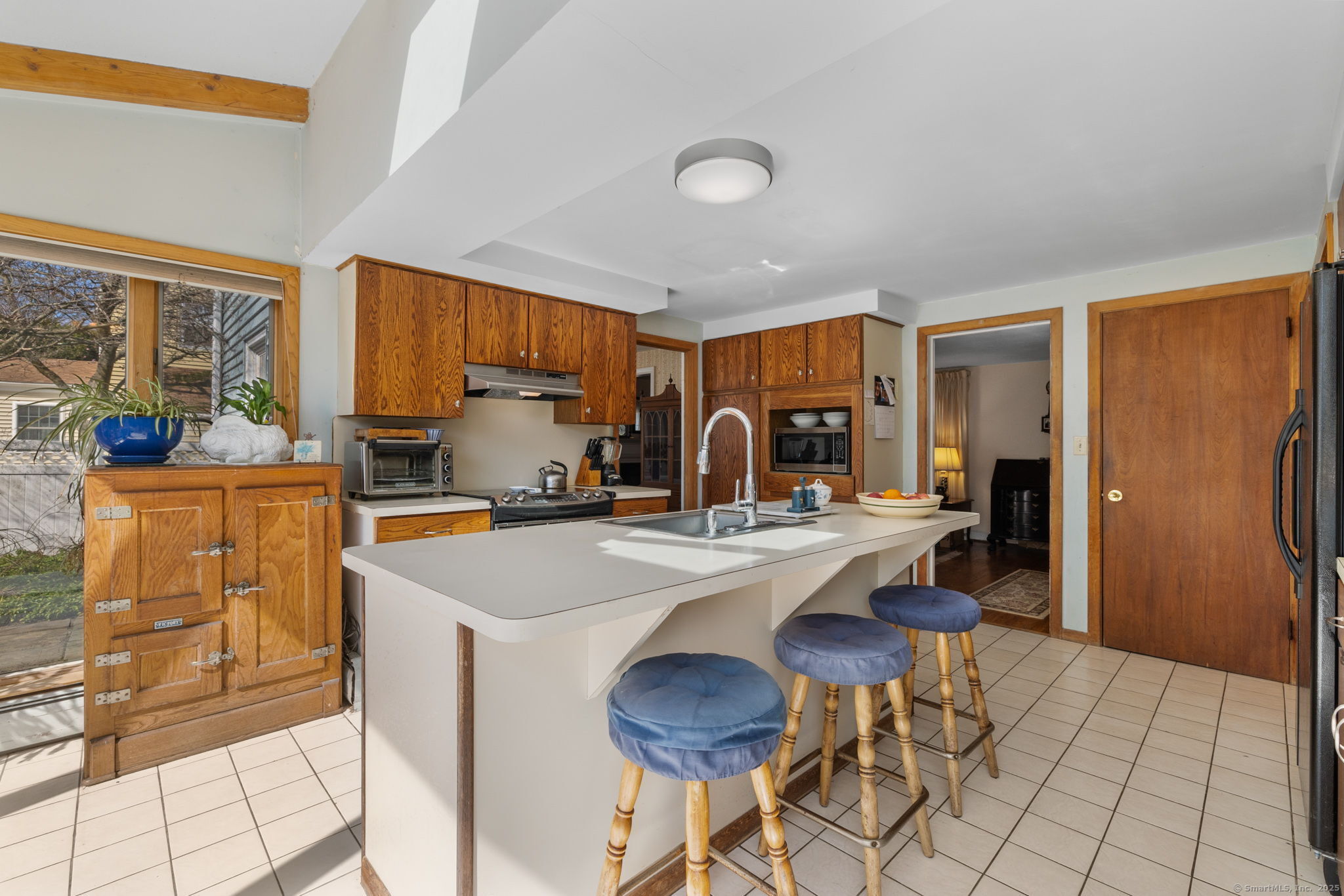 47 Longlane Road, West Hartford, Connecticut image 7