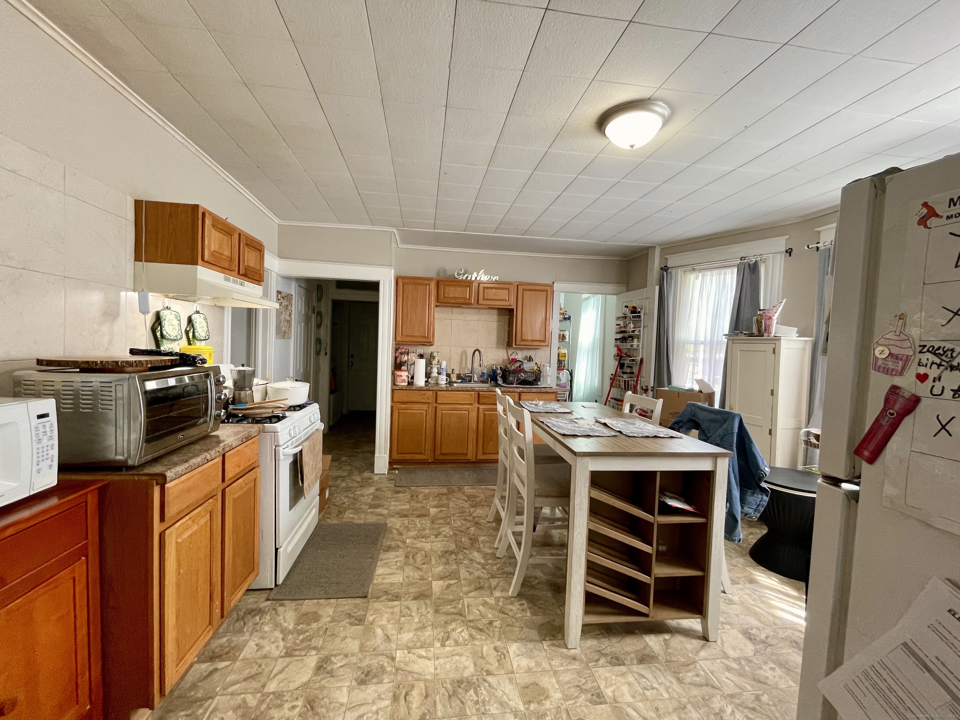 New Britain, Connecticut 06051, United States, 6 Bedrooms Bedrooms, ,3 BathroomsBathrooms,Residential,Active,187912