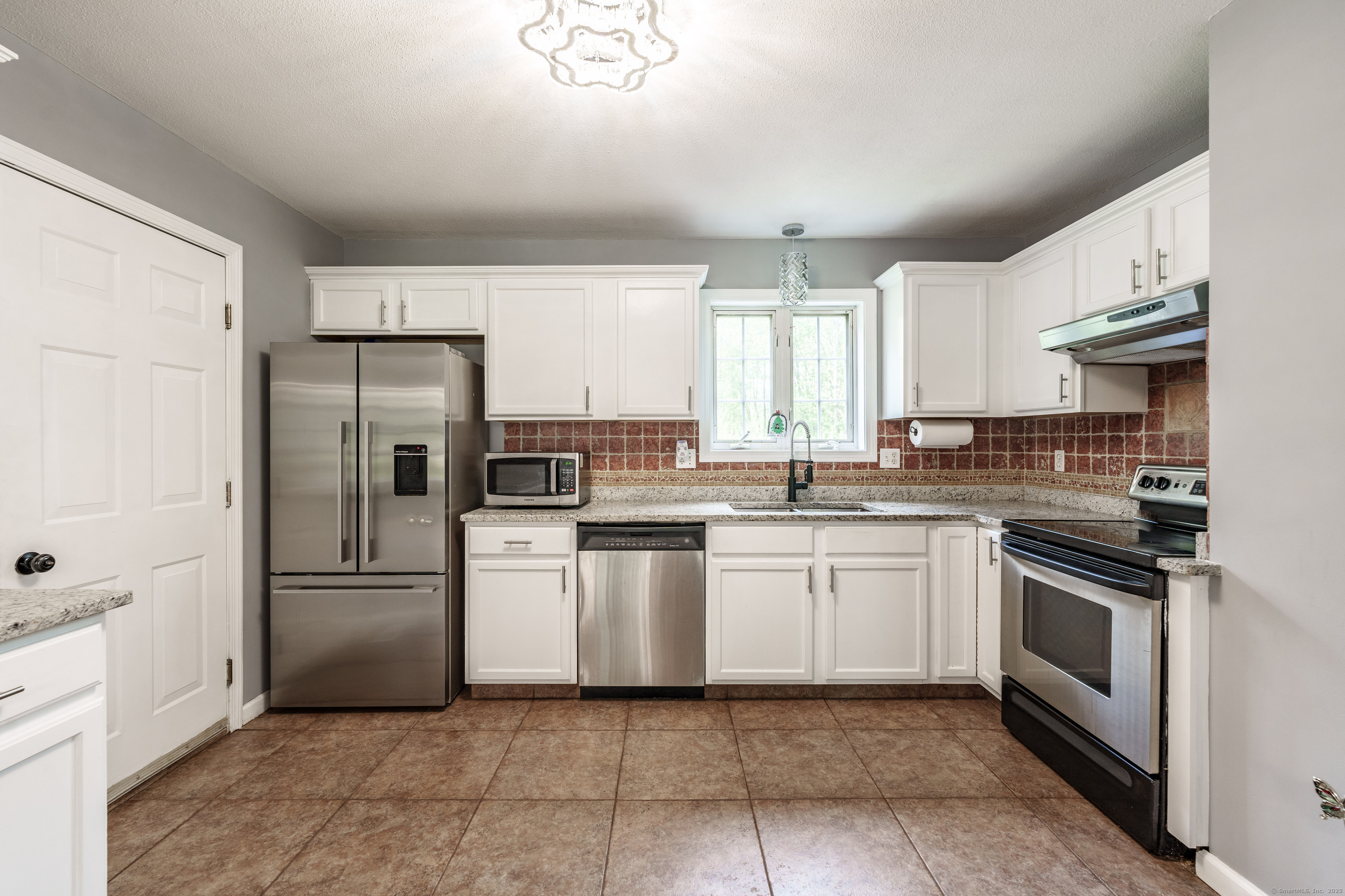 270 Broadbrook Road, Enfield, Connecticut image 2
