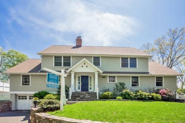 Photo 1 of 27 Witch Lane, Norwalk, Connecticut, $1,340,000, Web #: 99097447