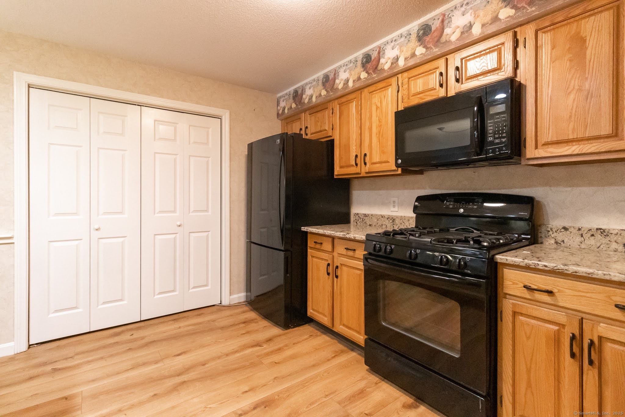 107 Ashmead Commons #107, Enfield, Connecticut image 13