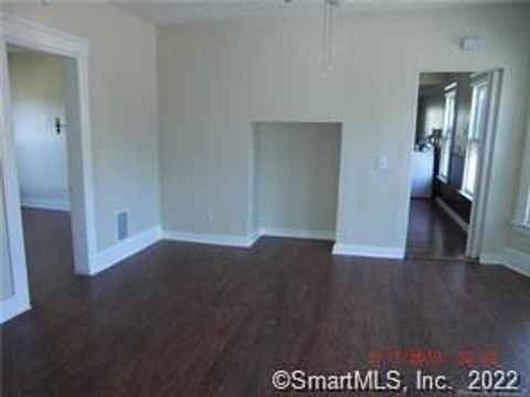 MLS: 24084512