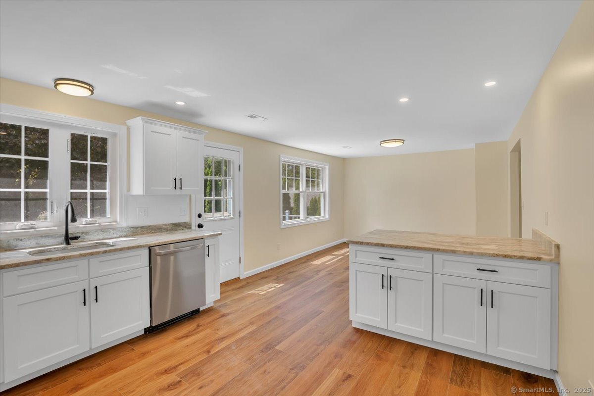 14 Bent Road, Windsor, Connecticut image 12