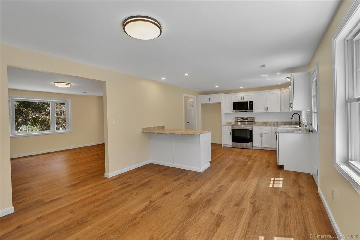14 Bent Road, Windsor, Connecticut image 6