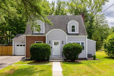 139 Mohawk Drive West Hartford CT 06117