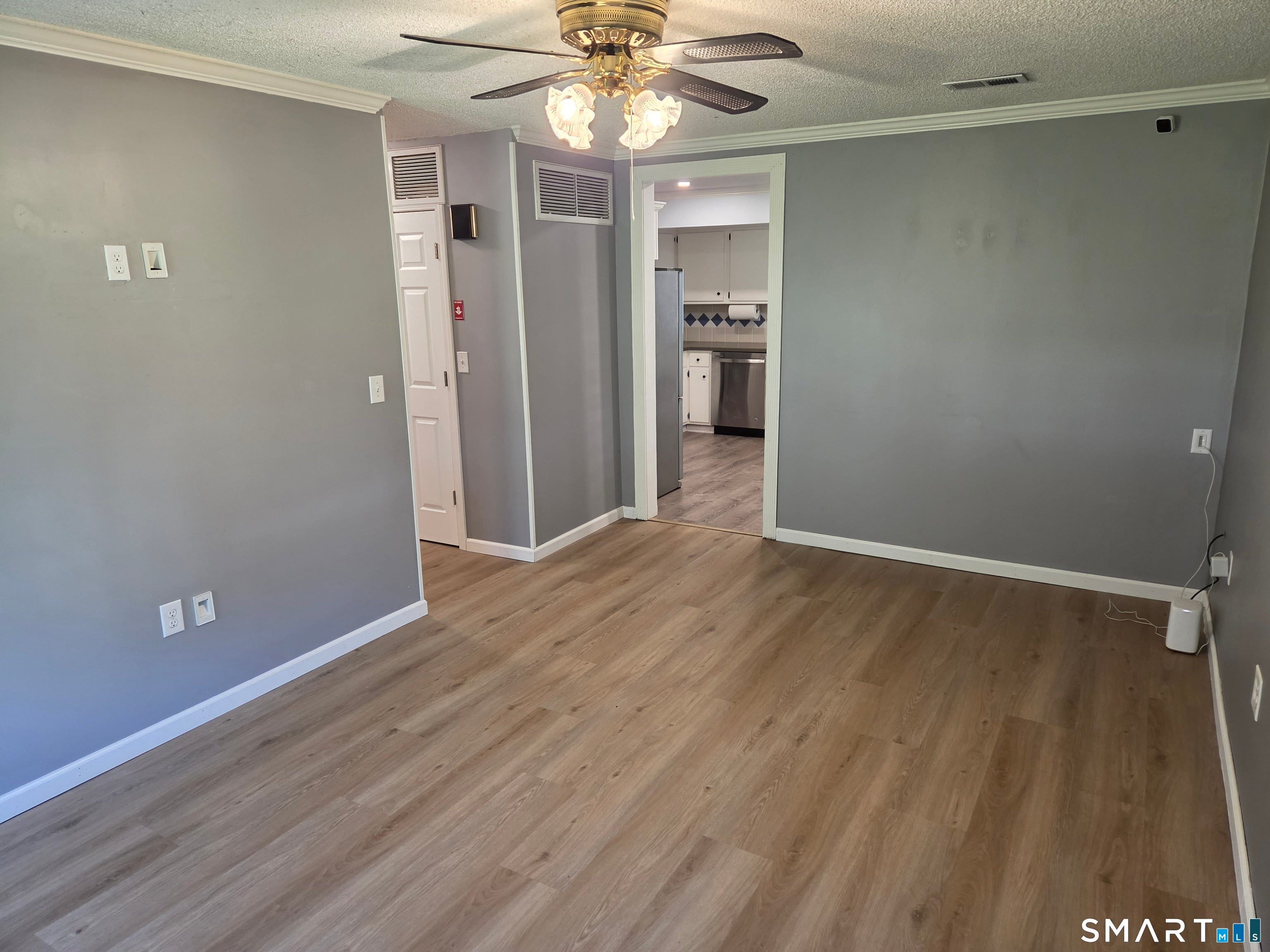 55 Circle Drive