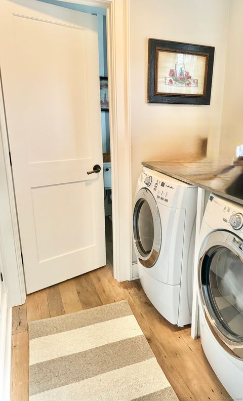 Tiny photo for 9 Barclay Court, Norwalk, CT 06853 (MLS # 24144596)