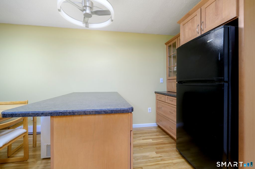 Photo of 637 Cove Road #A3, Stamford, CT 06902 (MLS # 24161323)