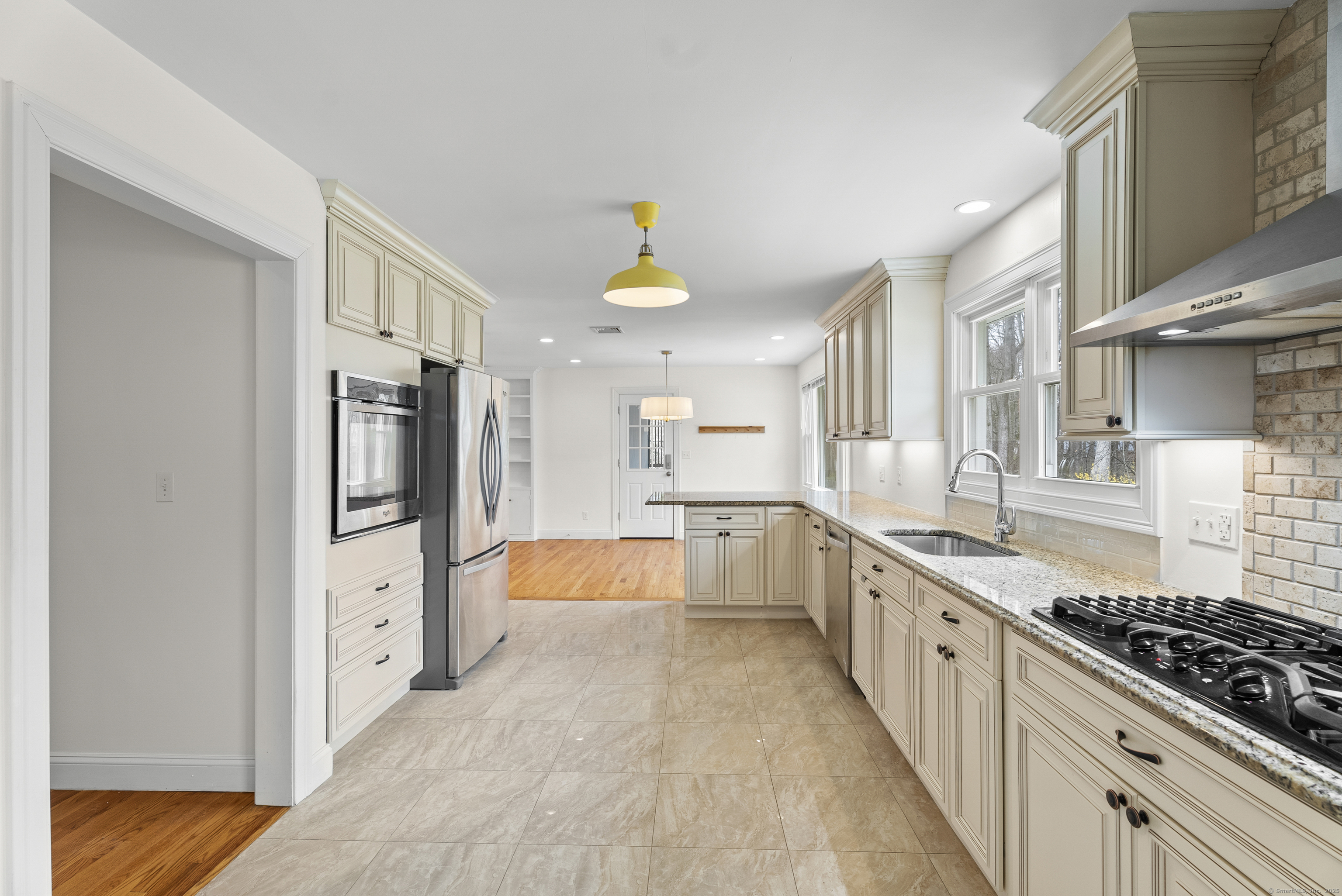 116 Kohary Drive, New Haven, Connecticut image 18