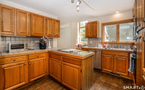 Tiny photo for 5 Timberwood Road #5, West Hartford, CT 06117 (MLS # 24200441)