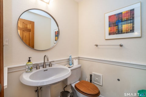 Tiny photo for 5 Timberwood Road #5, West Hartford, CT 06117 (MLS # 24200441)