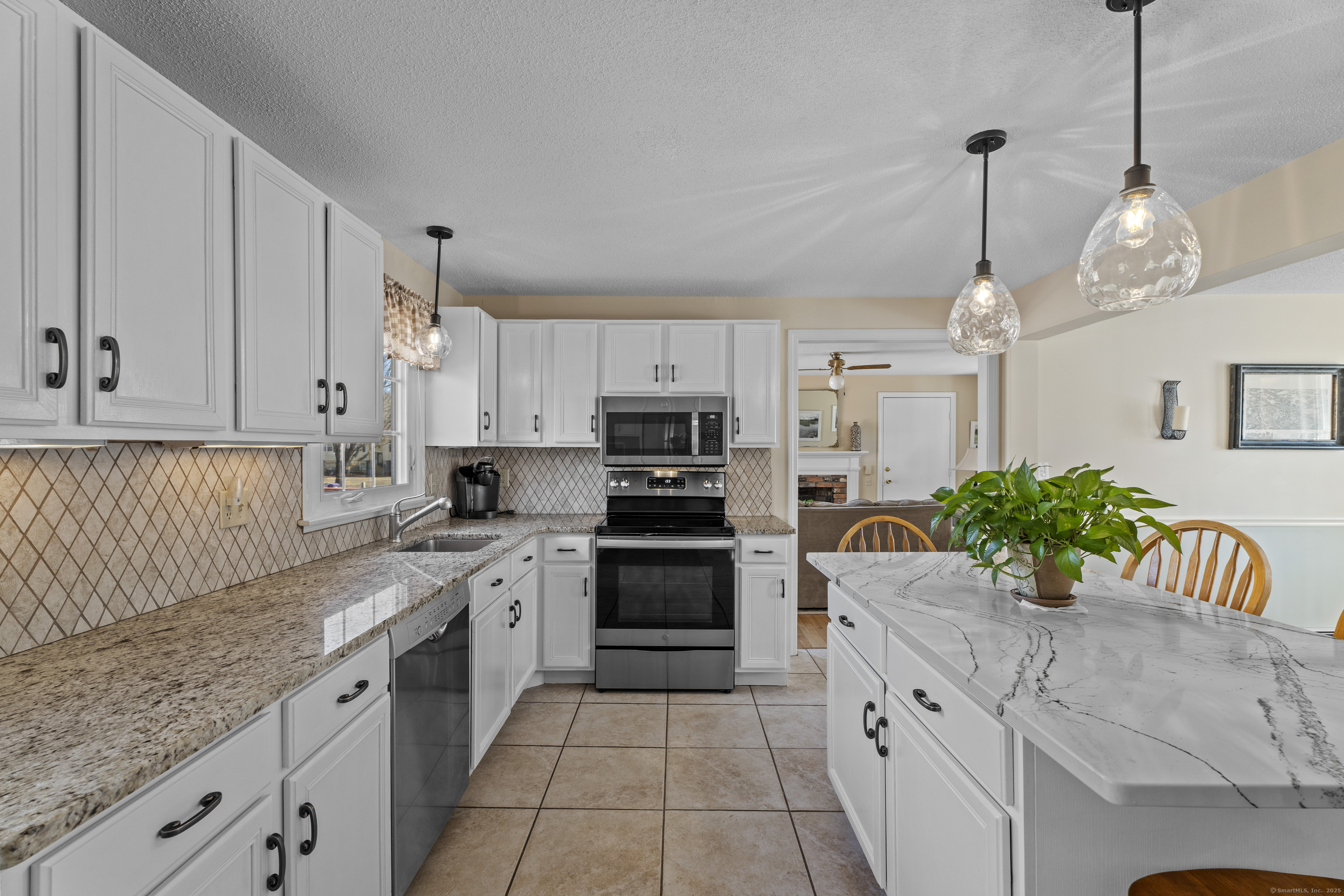 282 Valley Shore Drive, Guilford, Connecticut image 10