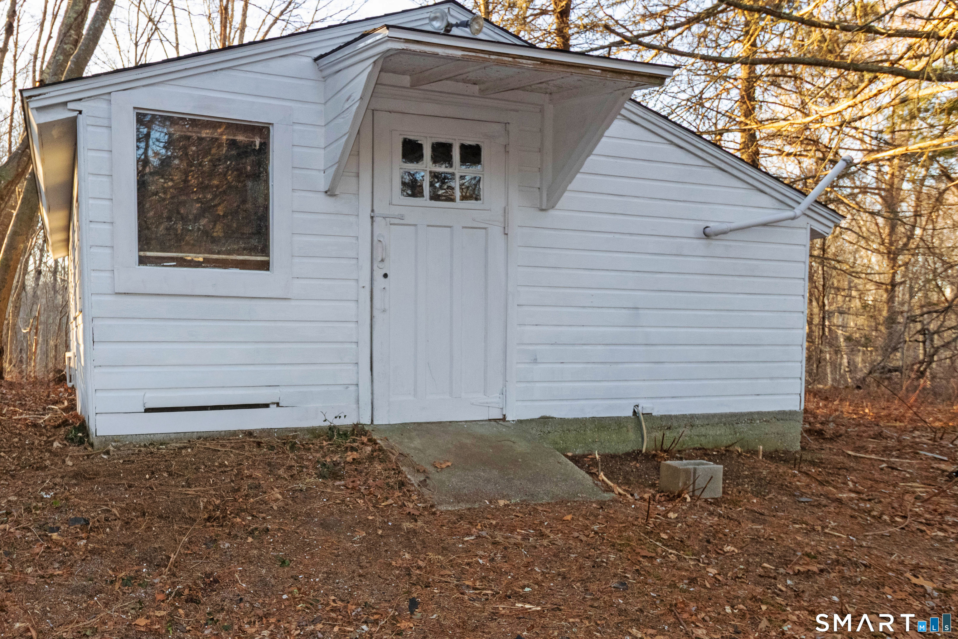 1661 Center Groton Road