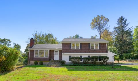 Photo of 506 Roxbury Road, Stamford, CT 06902 (MLS # 24135861)