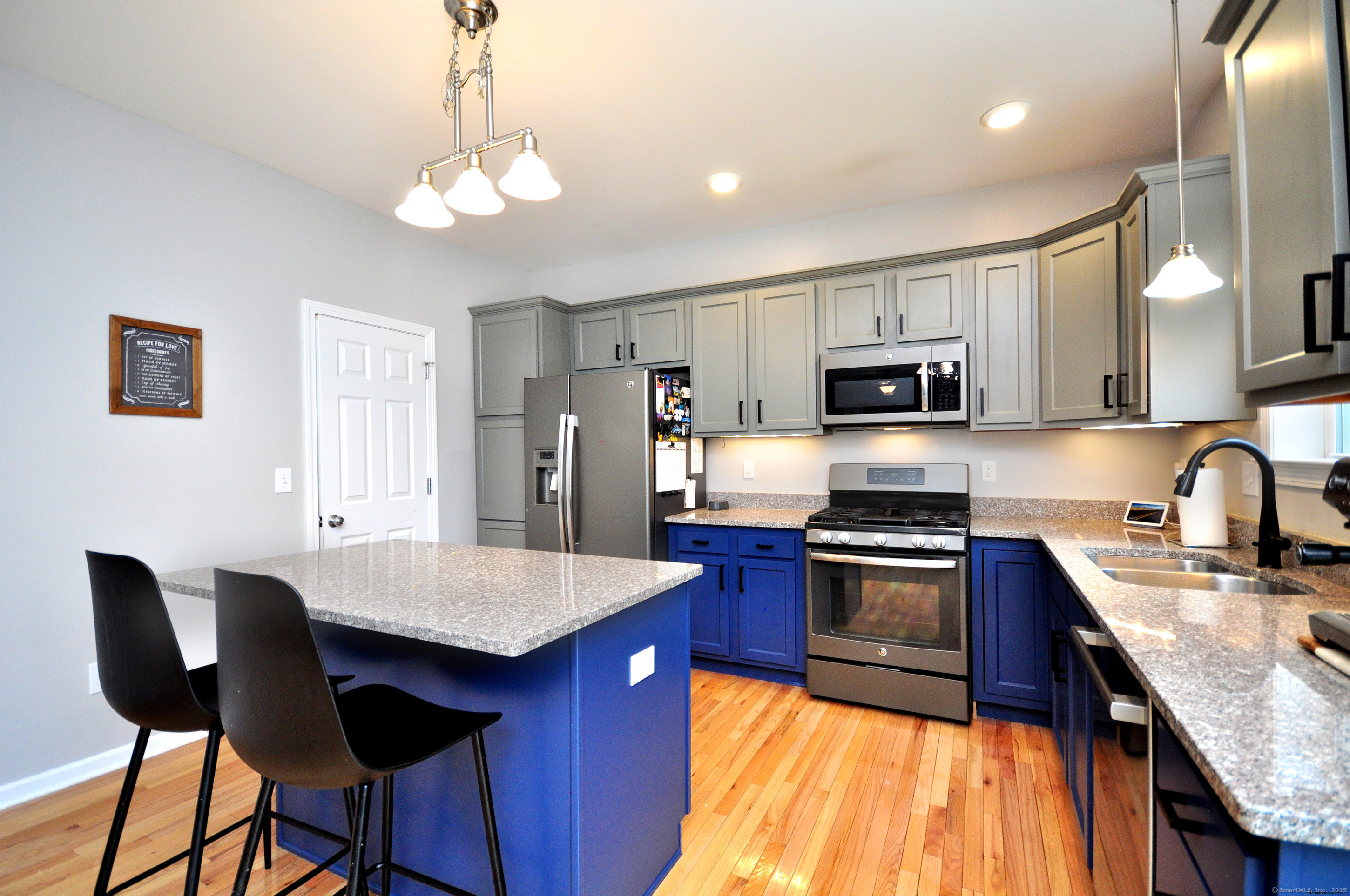 1 Gatehouse Road, Granby, Connecticut image 9