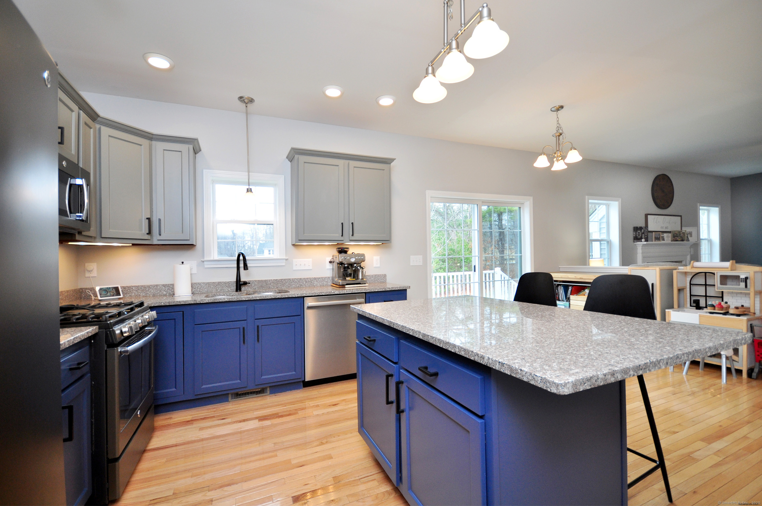 1 Gatehouse Road, Granby, Connecticut image 11