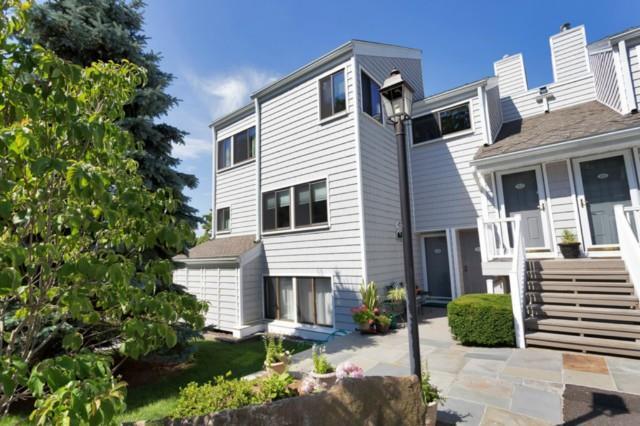 Photo 1 of 114 Rowayton Woods Drive 114, Norwalk, Connecticut, $480,000, Web #: 99072842