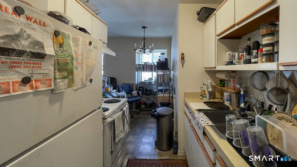 51 Wildman Street A305