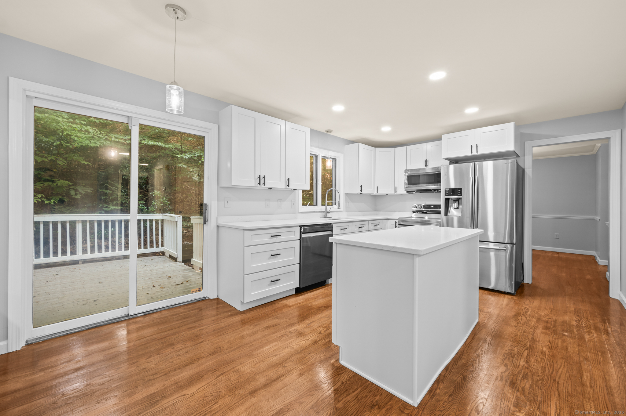 7 Woodmont Road
